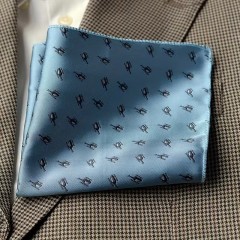                     Exkluzív díszzsebkendő - Égszínkék mintás Diszzsebkendő